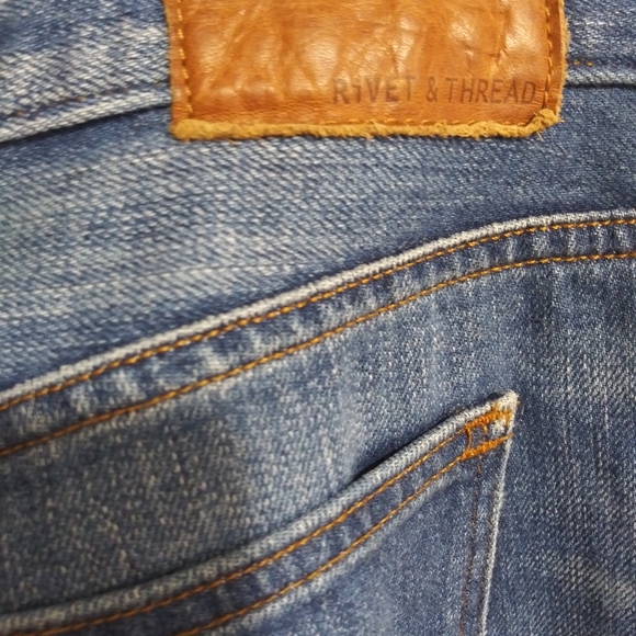 Rivet and thread jeans - Picture 4 of 4